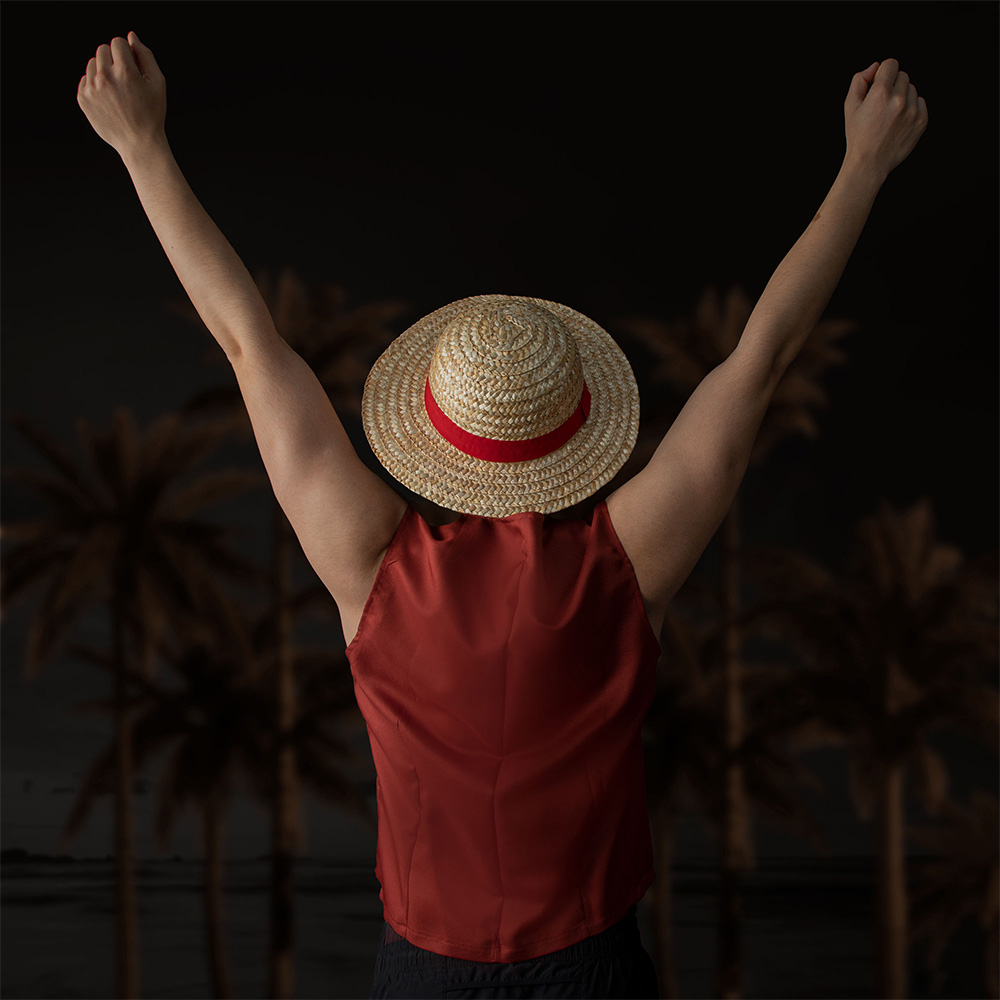Topi Jerami Luffy Resmi Berlis - Anime Cosplay Netflix ulasan dan harga